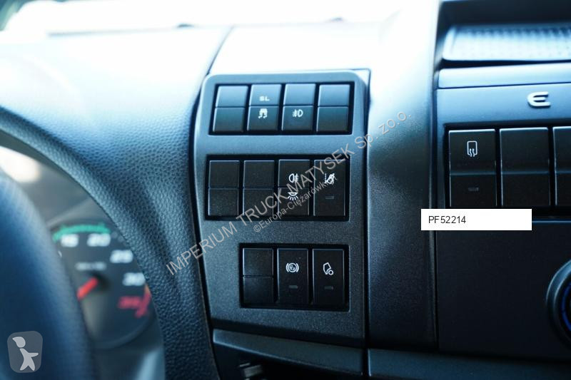 Camión Iveco EUROCARGO / LAWETA HYDRAULICZNA /...