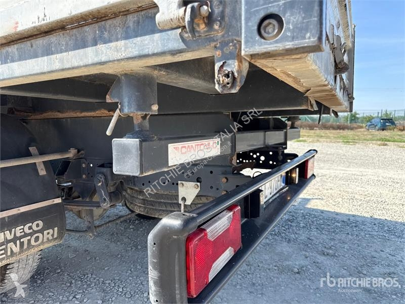 Camión Iveco 35-120 Dump Truck
