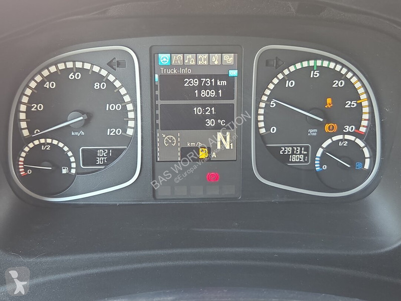 شاحنة Mercedes 1527