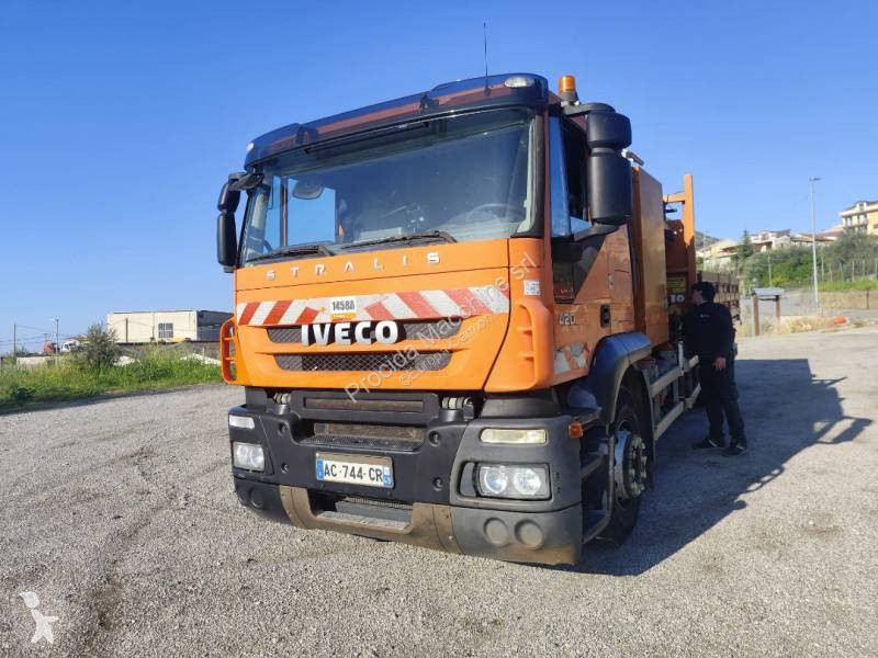 Iveco 260 S 42 truck