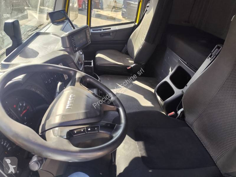 Camion Iveco 260 S 46