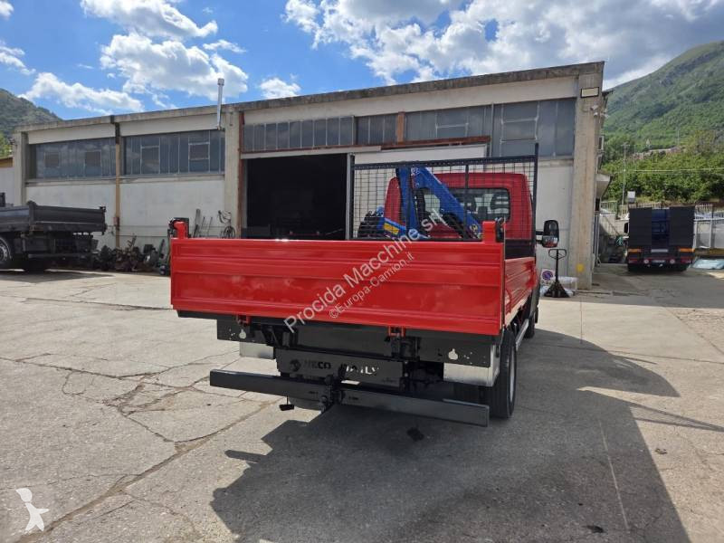 Véhicule utilitaire Iveco 35C12