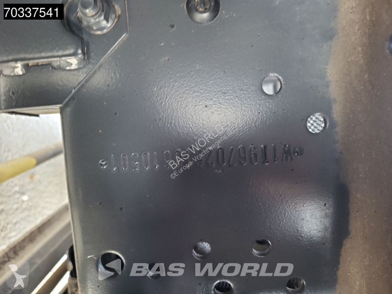 Lastbil Mercedes 1324 4X2 13t 6-Cylinder Engine...