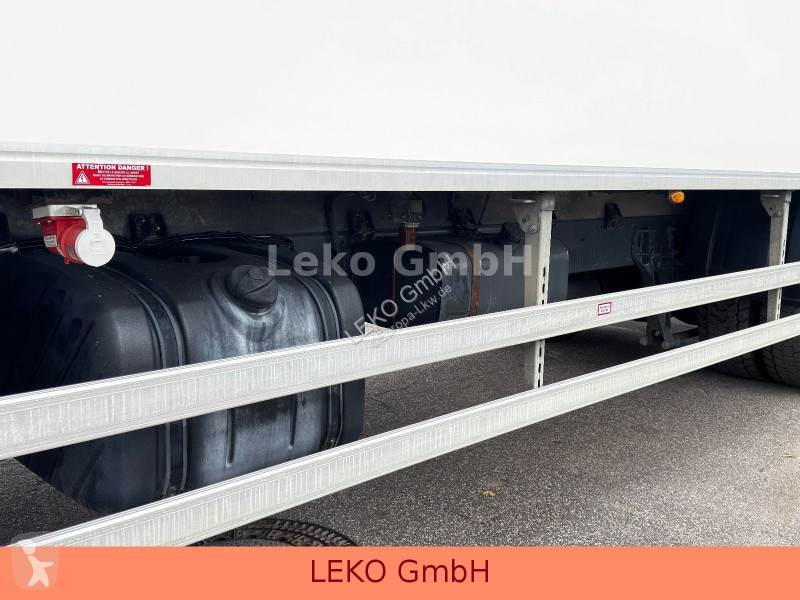 شاحنة DAF 280 FA ( Fleischhaken ) Meat hooks