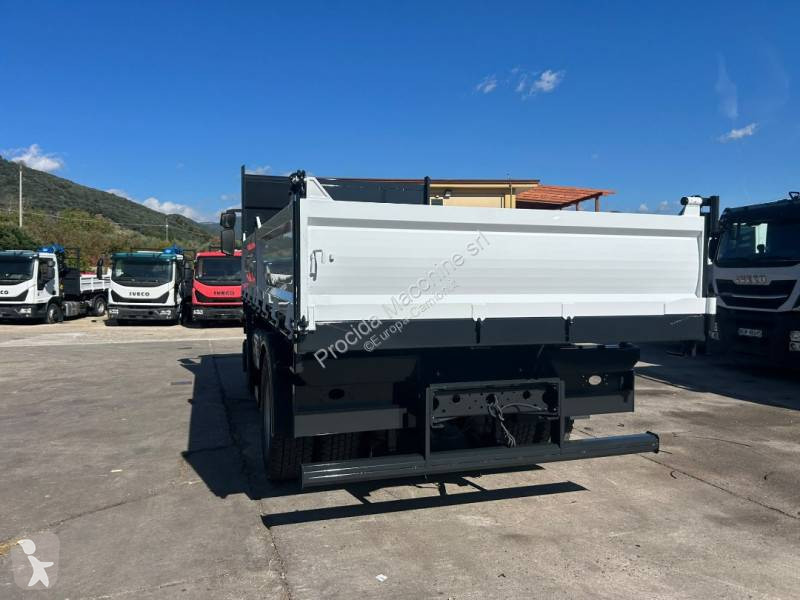 Lastbil Iveco 180E32