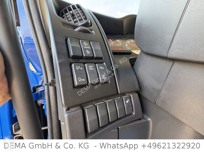 Kamion Renault 320.19 D-Wide...