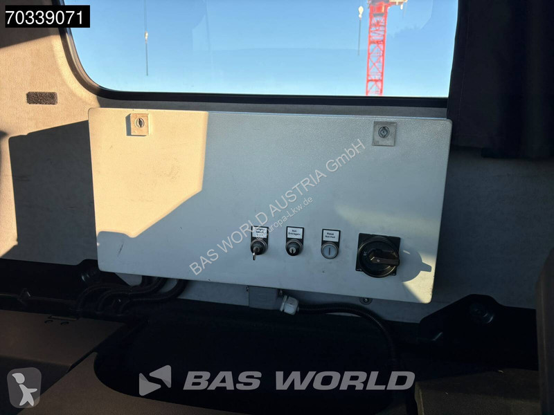 Kamion Mercedes 2540 6X2 Wechselbrücke BDF...