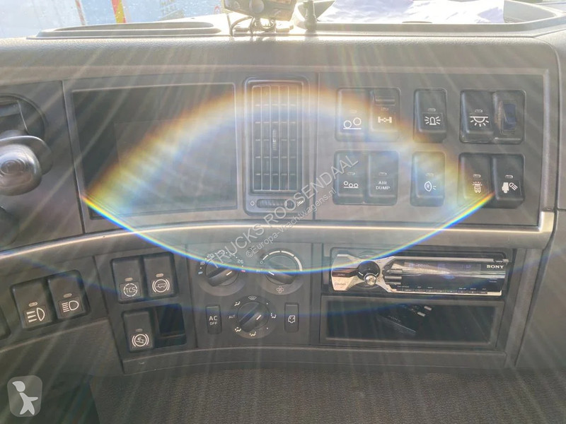 Camion Volvo 370 + Euro 5 + Palfinger Z-Q170...