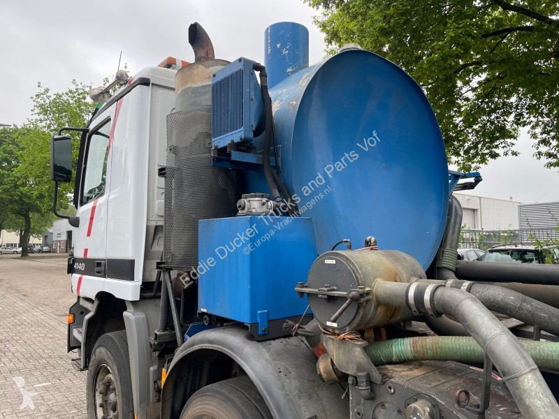 Camião Mercedes ACTROS 4140 8X4 EURO 3 / VACUUM