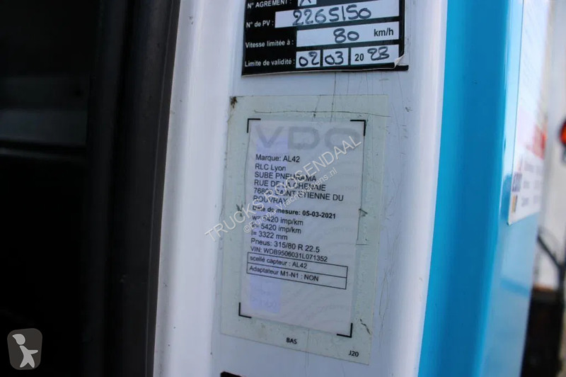 Camion Mercedes 2533 + 14t crane + 6x2 + REMOTE...