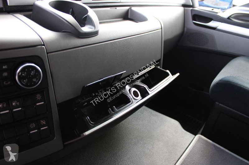 Kamion MAN 12.250 + EURO 6 + manual + LIFT + BE...