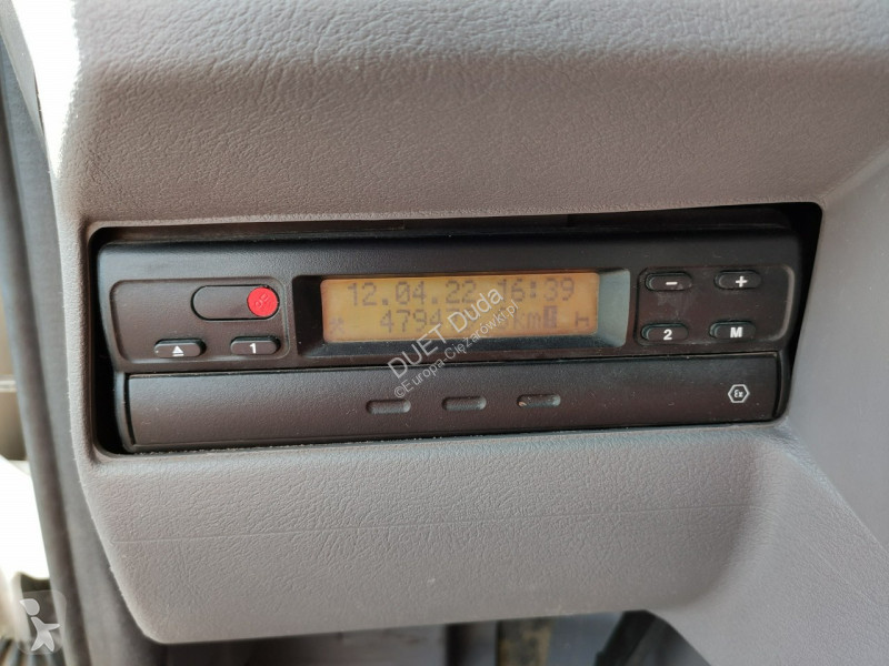 Kamion Renault 26.370 6x4 Mocny HDS FASSI F110