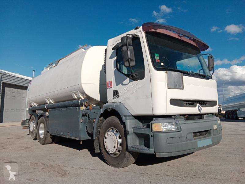 Kamion Renault 320.26 S
