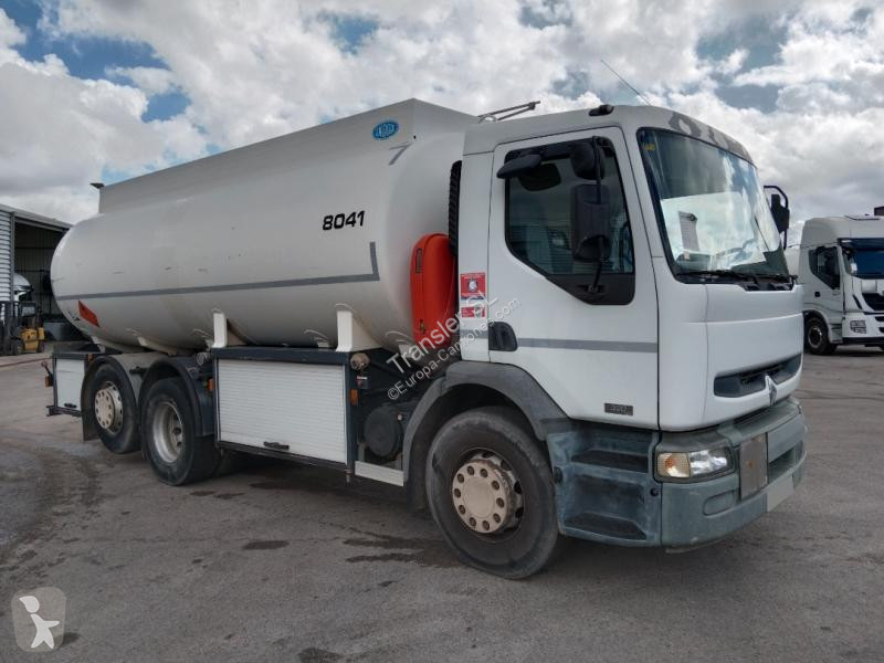 Kamion Renault 320.26 S
