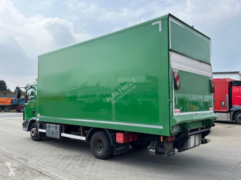 Camion MAN TG-L 12.220 4x2 BL Standardkoffer...
