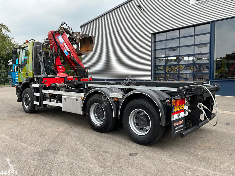 Camion Iveco AD260T41 6x4 HMF 16 Tonmeter Z-kraan