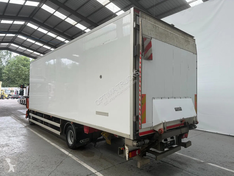 Vrachtwagen Renault D 12 220 / 264728 km