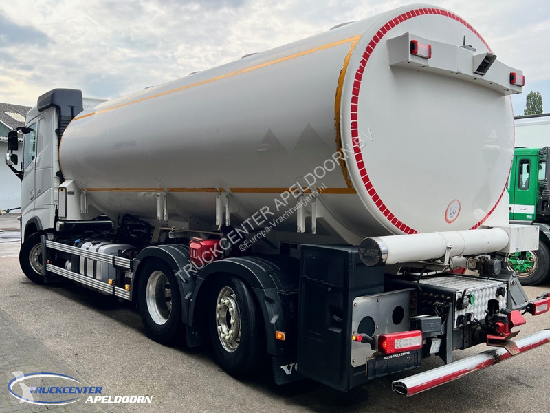 Kamion Volvo LAG 20600 Liter ADR, 4 Comp