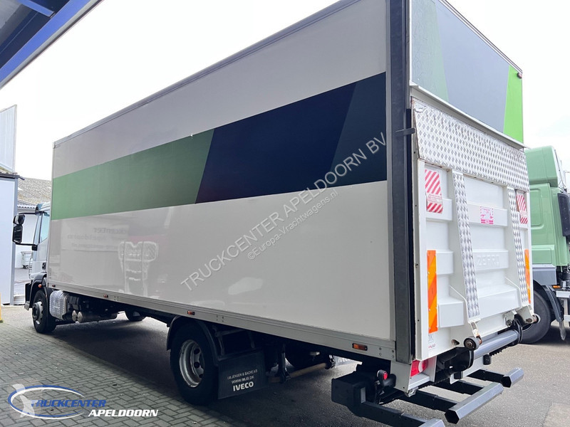 Kamion Iveco 150E28 175,650 km, AC, 3 seats,...