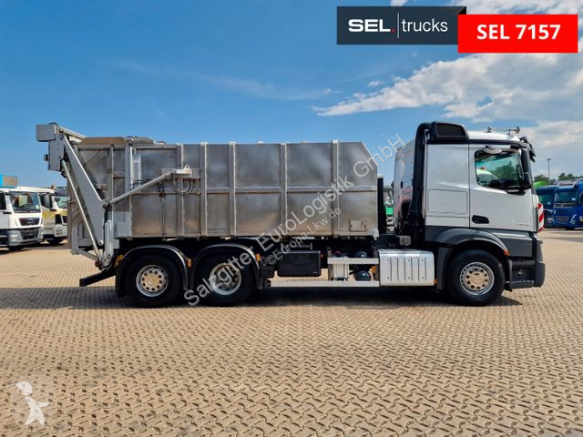 Kamion Mercedes 2545 /für Tierkadaver / mit Waage