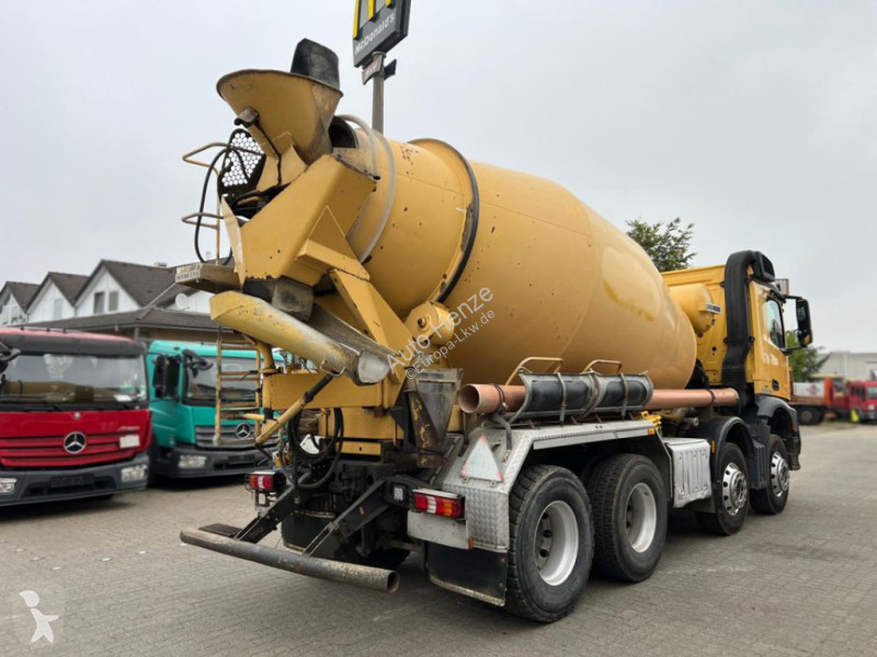 Kamion Mercedes Arocs 3240 B 8x4 Betonmischer...