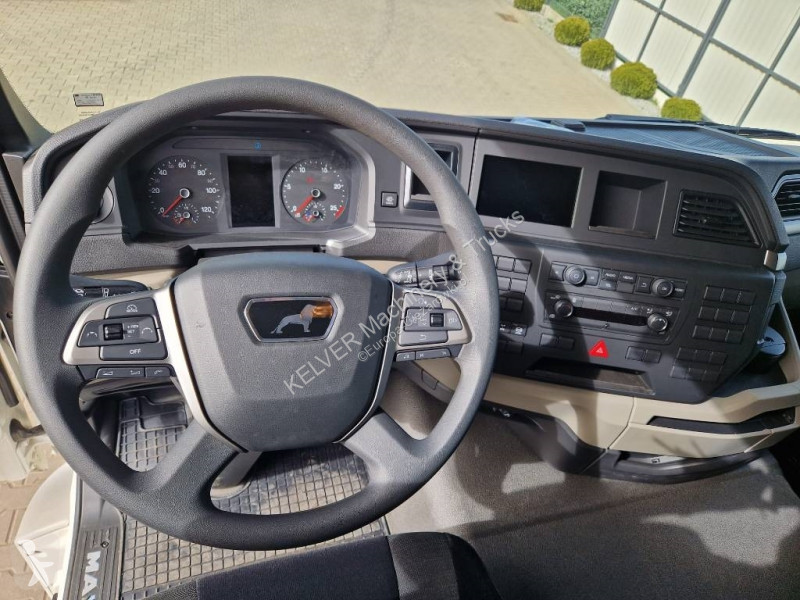 Camion MAN TGS 8x4 kipper