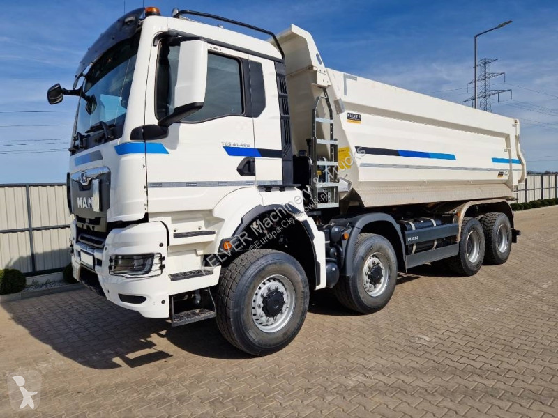 Lastbil MAN TGS 8x6 kipper