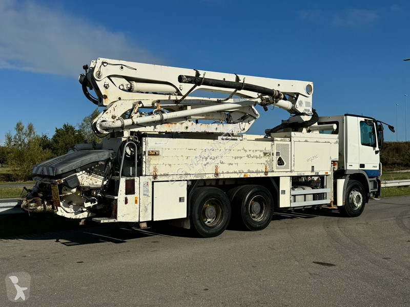 Camion Mercedes 2632 6x4 with Putzmeister BSF...