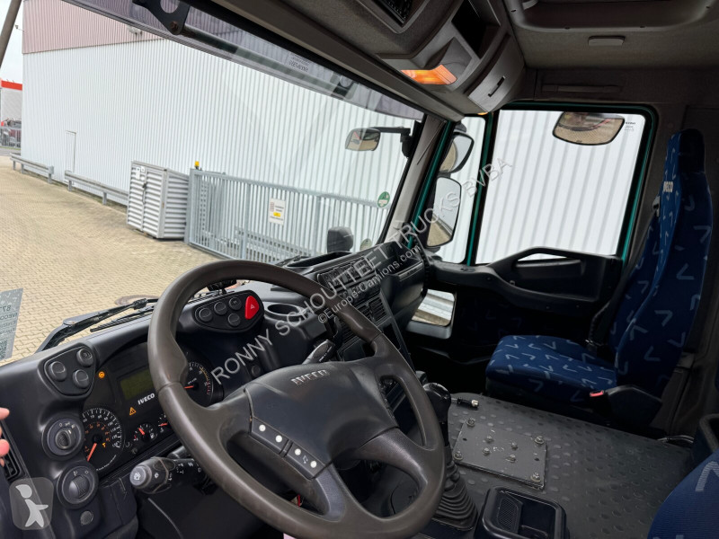 Vrachtwagen  Trakker AD260T45W 6x6 Trakker...