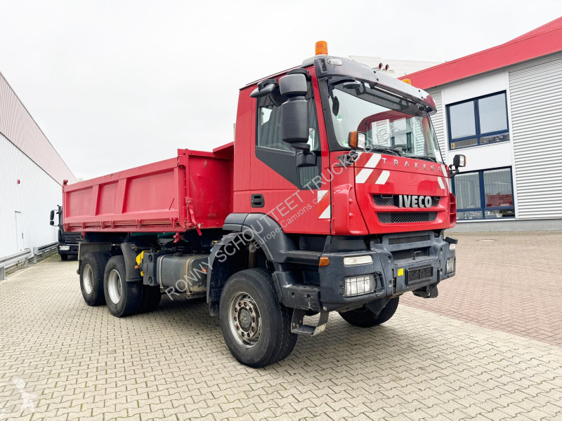 Kamion  Trakker AD260T45W 6x6 Trakker AD260T45W...