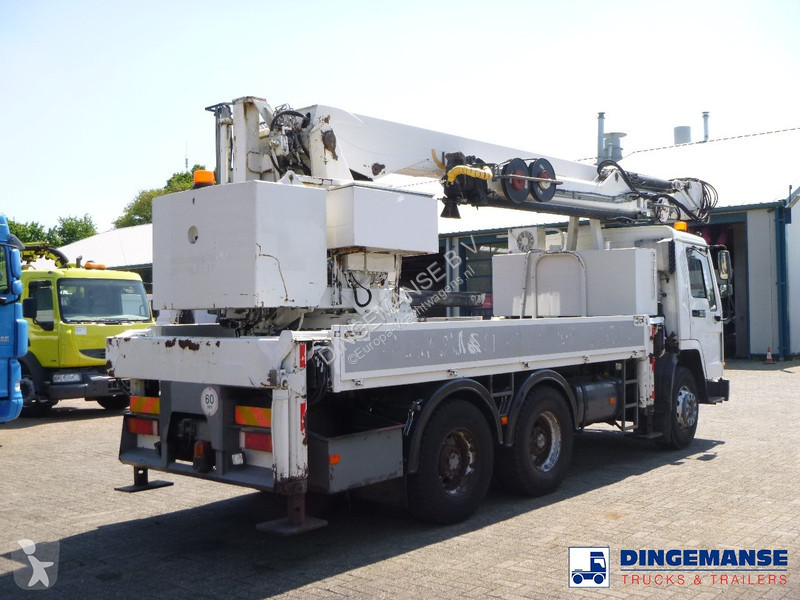 Vrachtwagen Volvo 6x4 + Palfinger PK680TK