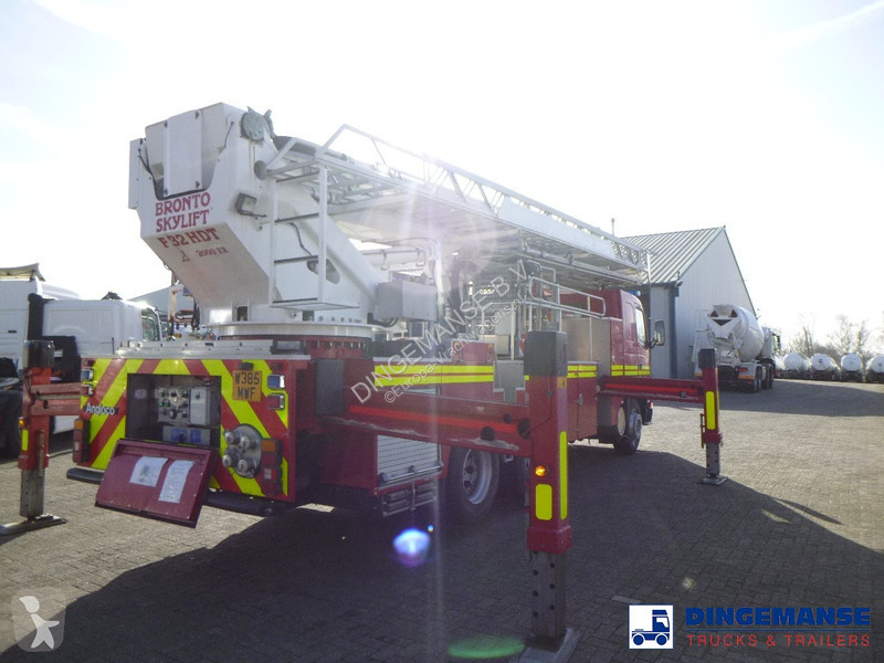 Camion Volvo 6x4 RHD Bronto Skylift F32HDT...