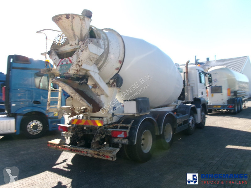 Lastbil MAN 32.360 8X4 Euro 6 Imer concrete...