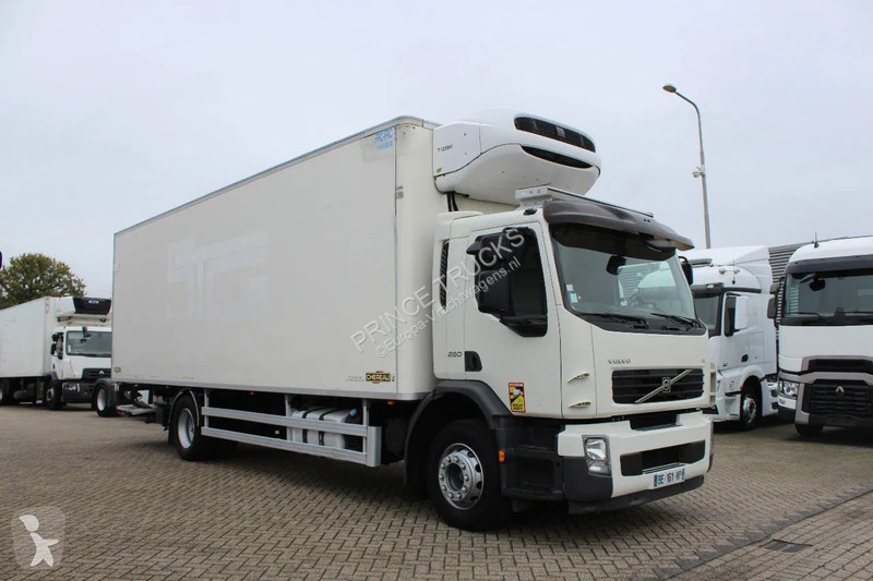 Kamion Volvo FE 240 * EURO5 * THERMO KING...
