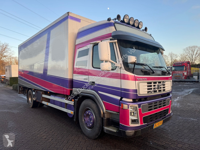 Camion Volvo 260 EURO 3 / I SHIFT
