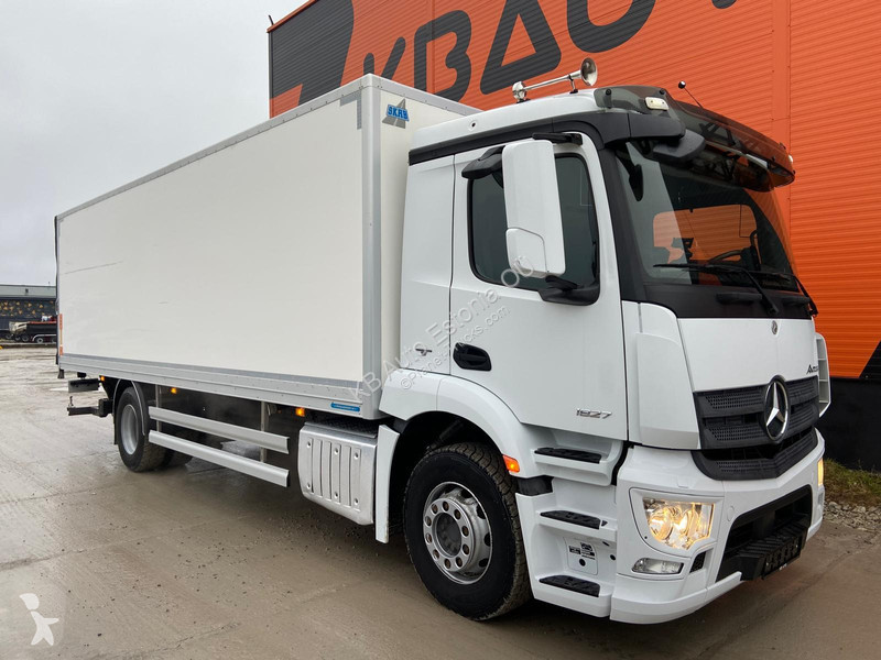 Kamion Mercedes 1827 4x2 BOX L=7538 mm