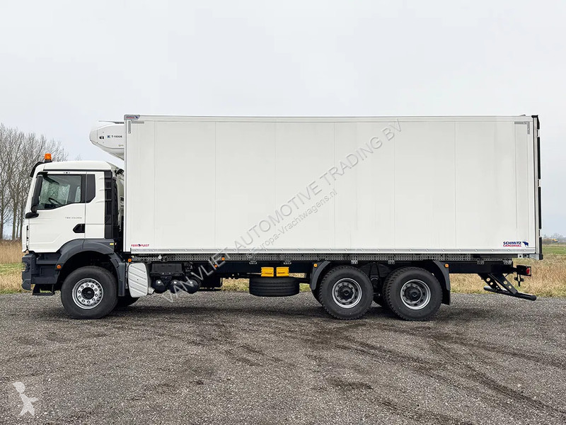Camión MAN 33.360 BB CH 6x4 Refrigerated Box Truck