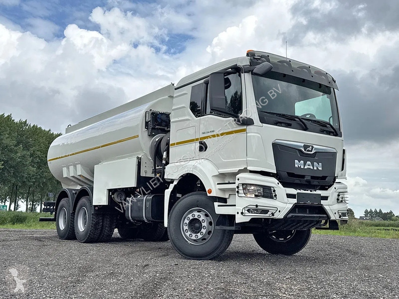 Camião MAN 33.400 BB CH Fuel Tank Truck (4 units)