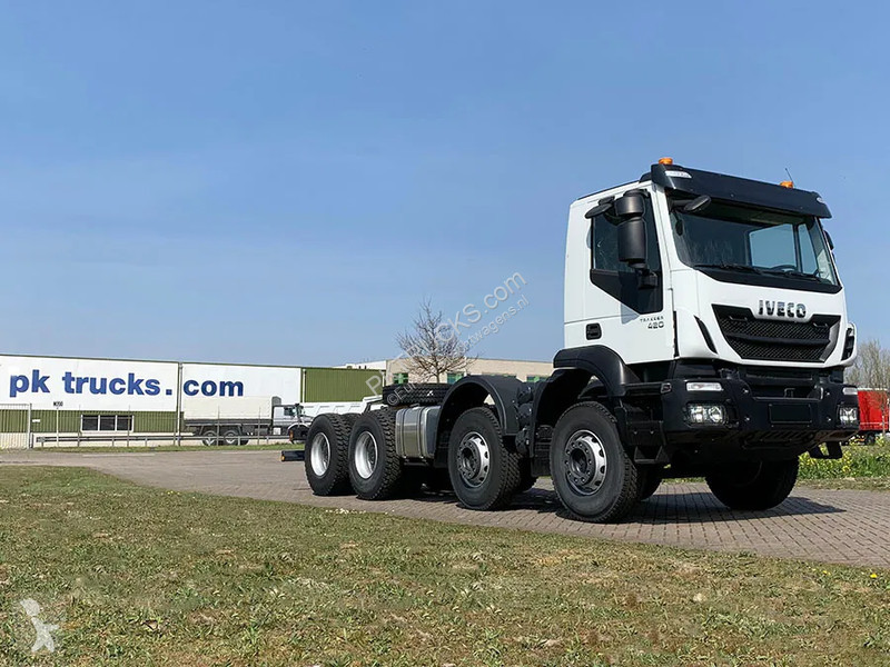 Kamion Iveco 410T42 Chassis Cabin (2 units)