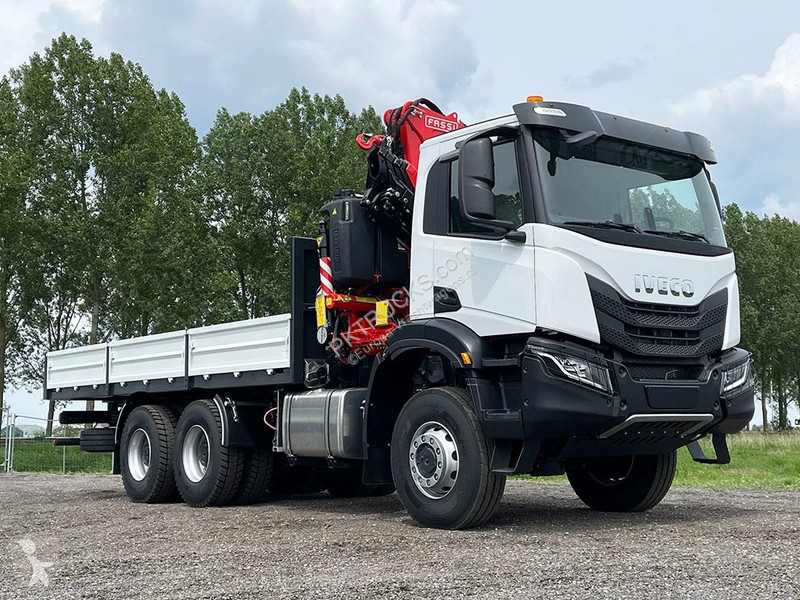 Camión Iveco T-Way AD380T43WH AT Crane Truck (3...