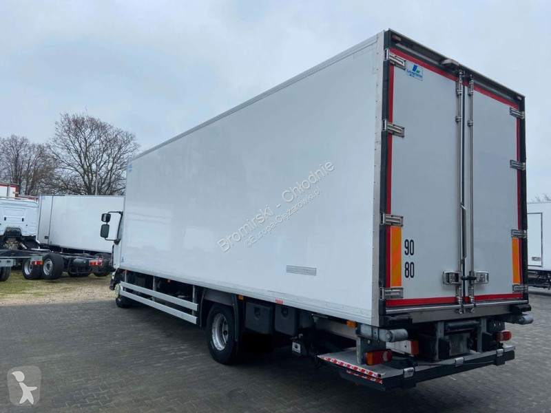 Camion Renault MIDLUM 270 DXI 16 T CARRIER...