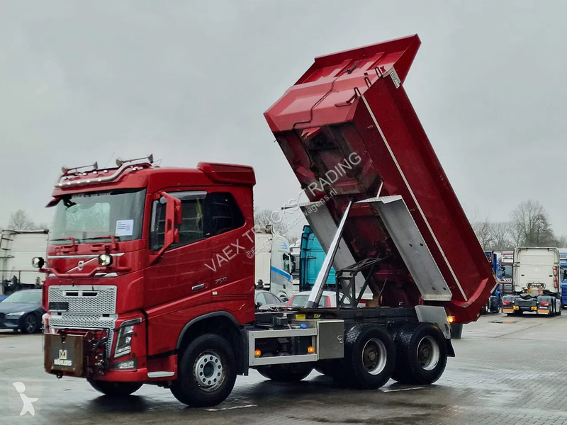 Kamion Volvo 16750 6x4 Tipper - Retarder - HUB...