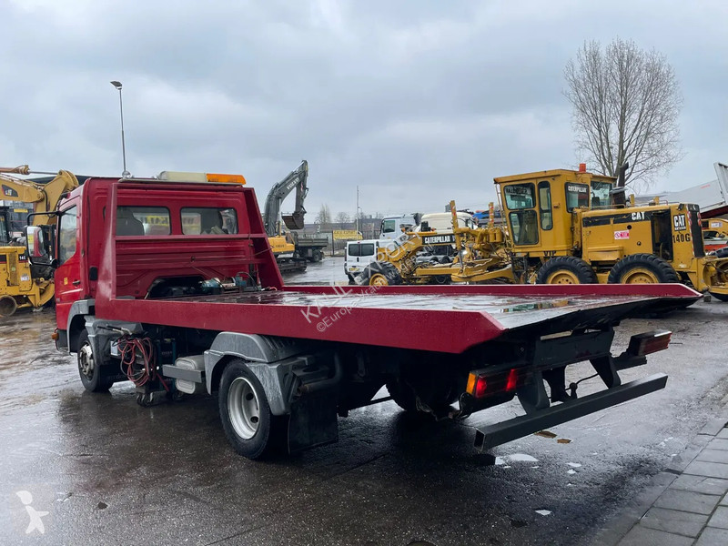 Vrachtwagen Mercedes 815 Recovery Truck Manual...