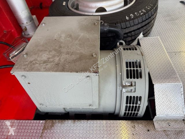 Kamion Renault M 180      Mit Strom Aggregat...