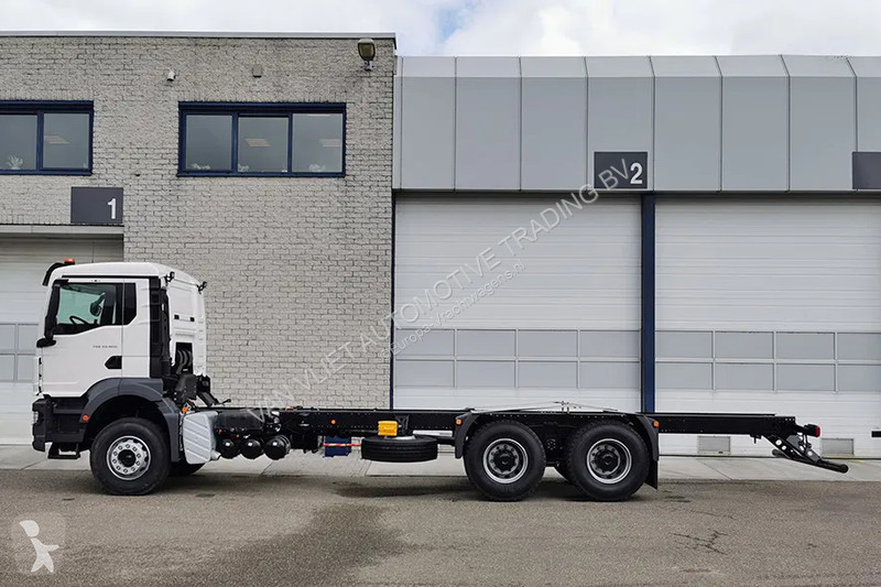 Camion MAN 33.400 BB CH Chassis Cabin (7 units)