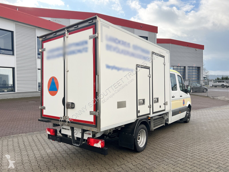 Camion Mercedes Sprinter 515 4x2 Doka Sprinter...