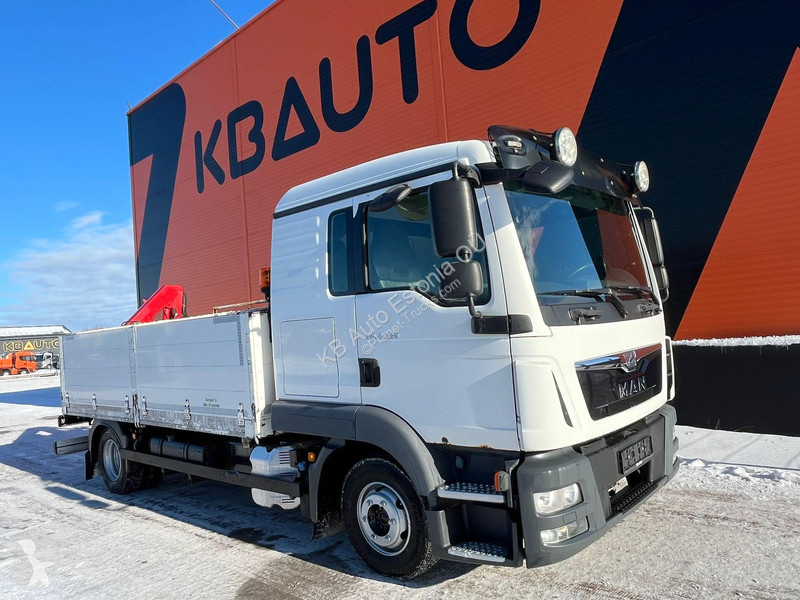 Lastbil MAN 8.220 4x2 HMF 340 K2 / PLATFORM...