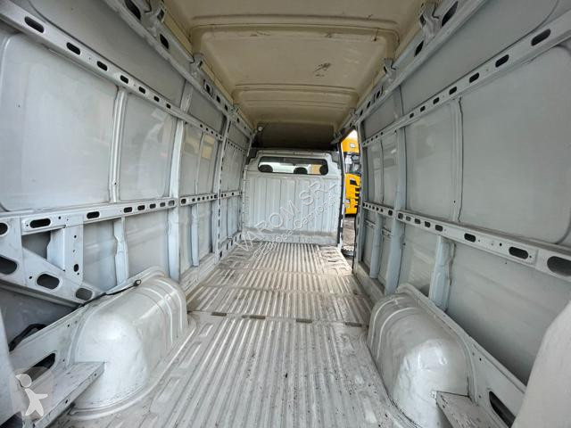 Kamion Nissan INTERSTAR