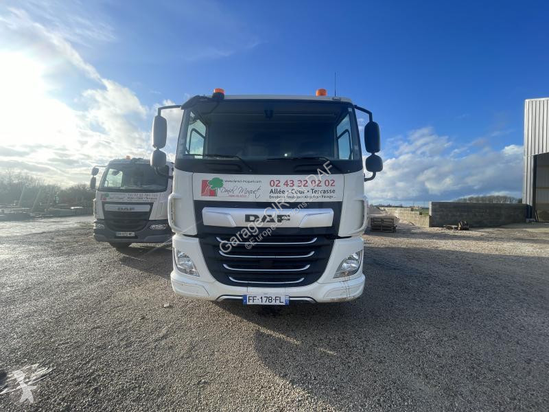 Camion DAF 410