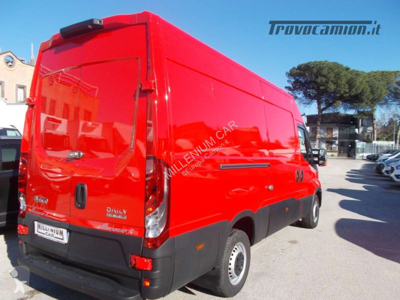 Veicolo commerciale Iveco 35-14 METANO 2022 KM...